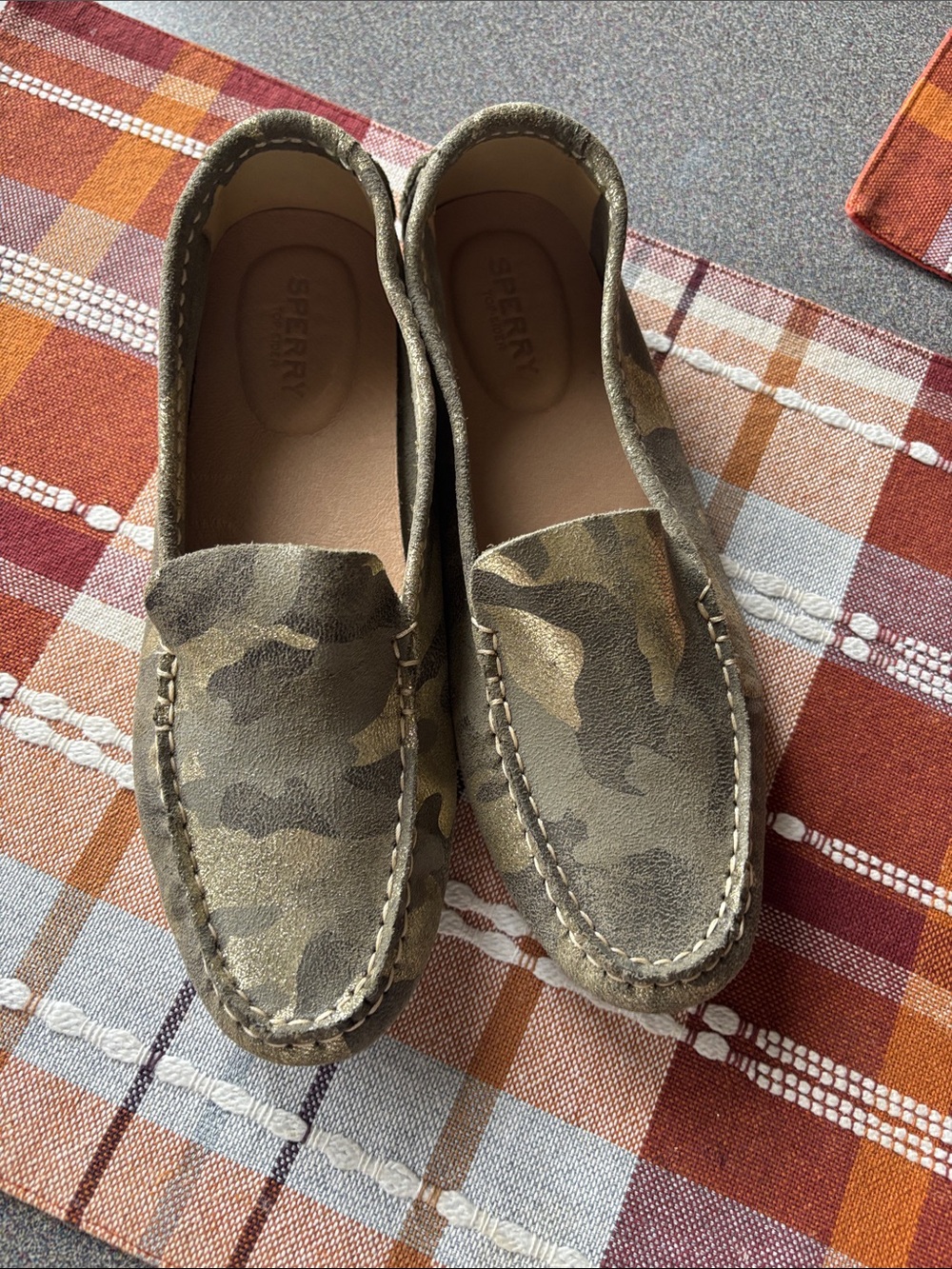 Sperry Women’s Camo Suede Moccasin Loafers - Olive & Tan